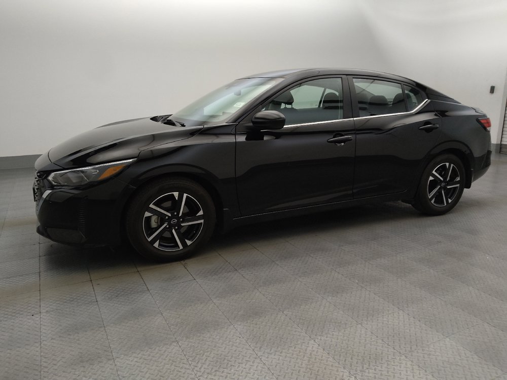 Used 2025 Nissan Sentra SV FWD image 2