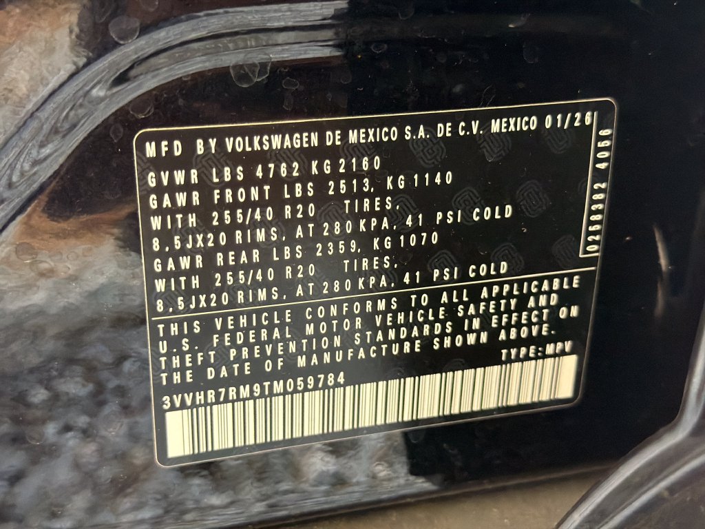 Used 2026 Volkswagen Tiguan SE R-Line FWD image 37