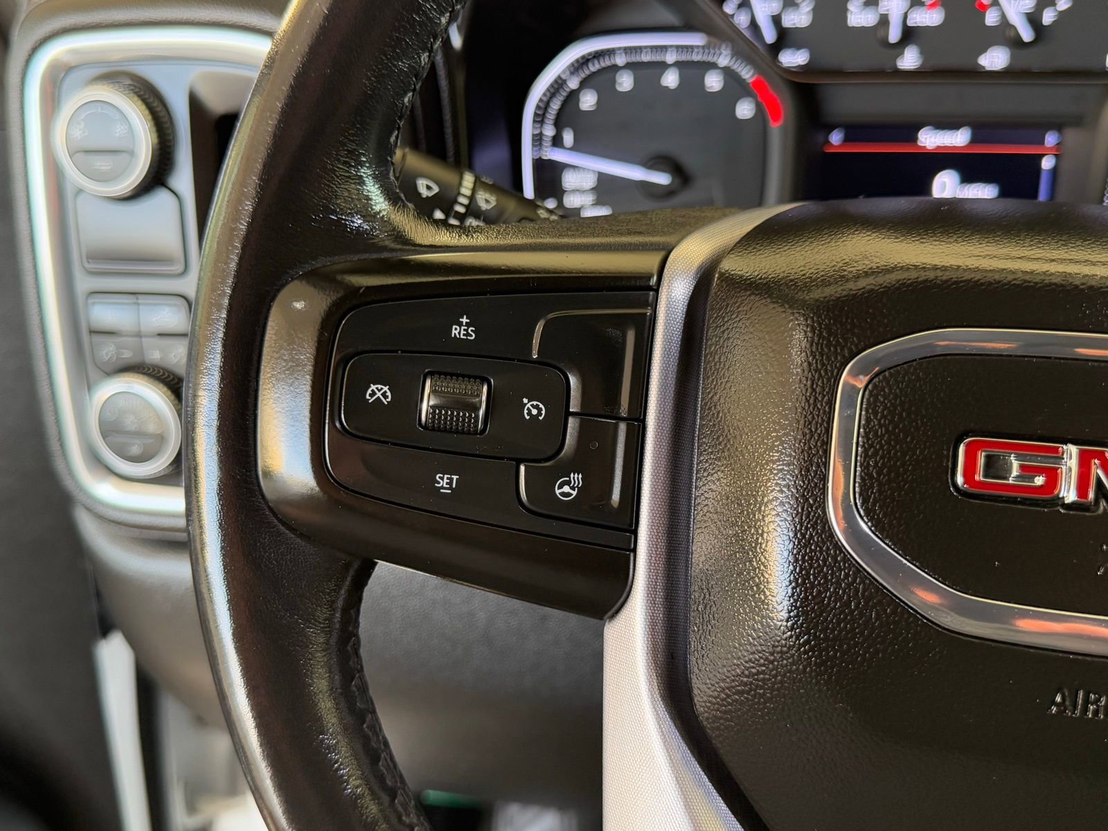 Used 2019 GMC Sierra 1500 SLT w/ SLT Premium Package image 26