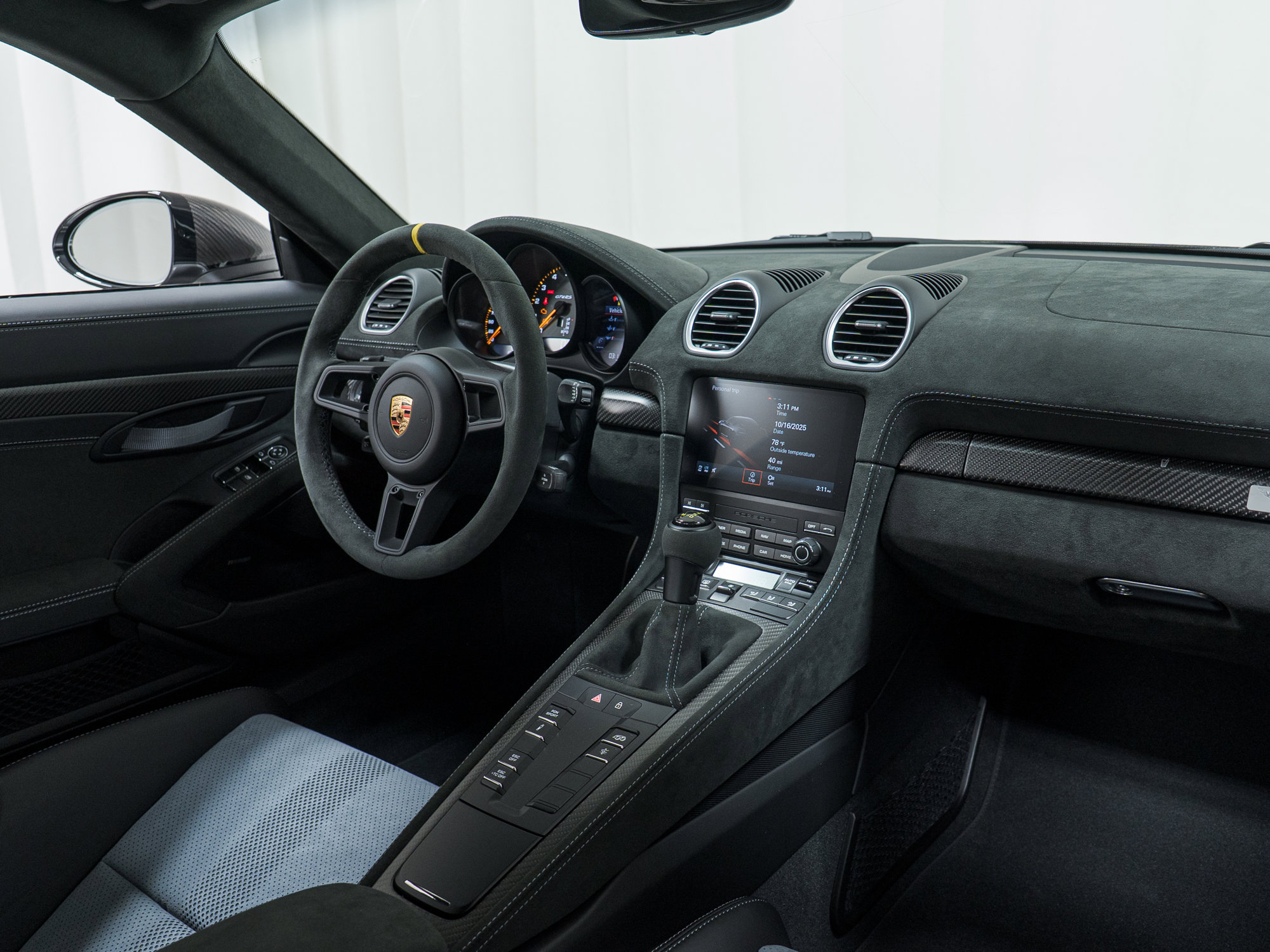 Used 2025 Porsche 718 Cayman GT4 RS image 22