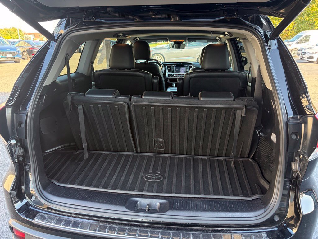 Used 2018 Toyota Highlander XLE w/ Protection Package #3 AWD/4WD image 31