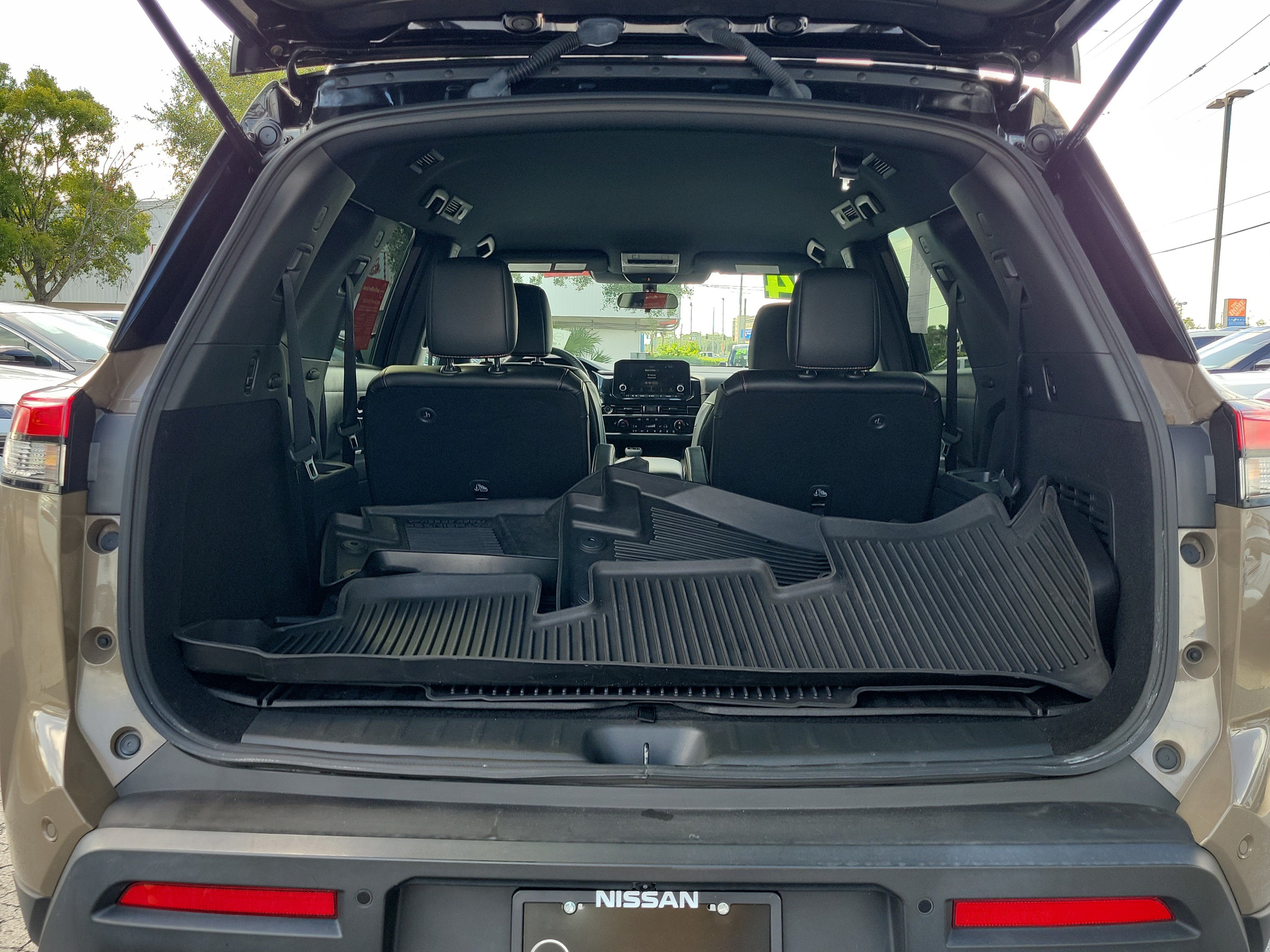 Certified 2024 Nissan Pathfinder Rock Creek AWD/4WD image 9