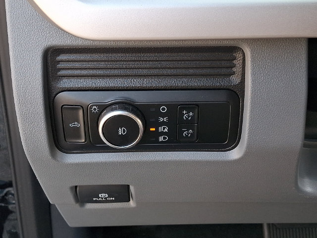 Used 2024 Ford F250 XL w/ XL Driver Assist Package AWD/4WD image 24