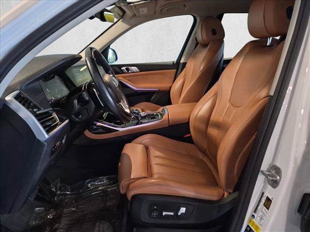 Used 2020 BMW X7 xDrive40i w/ Executive Package AWD/4WD image 16