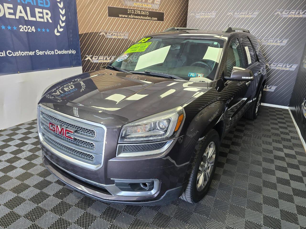 Used 2015 GMC Acadia SLT image 2