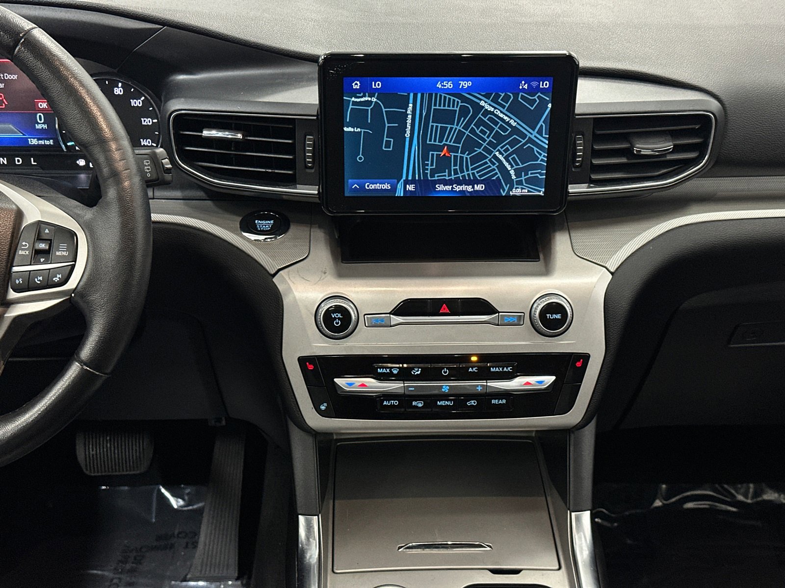 Used 2022 Ford Explorer XLT w/ Equipment Group 202A image 22