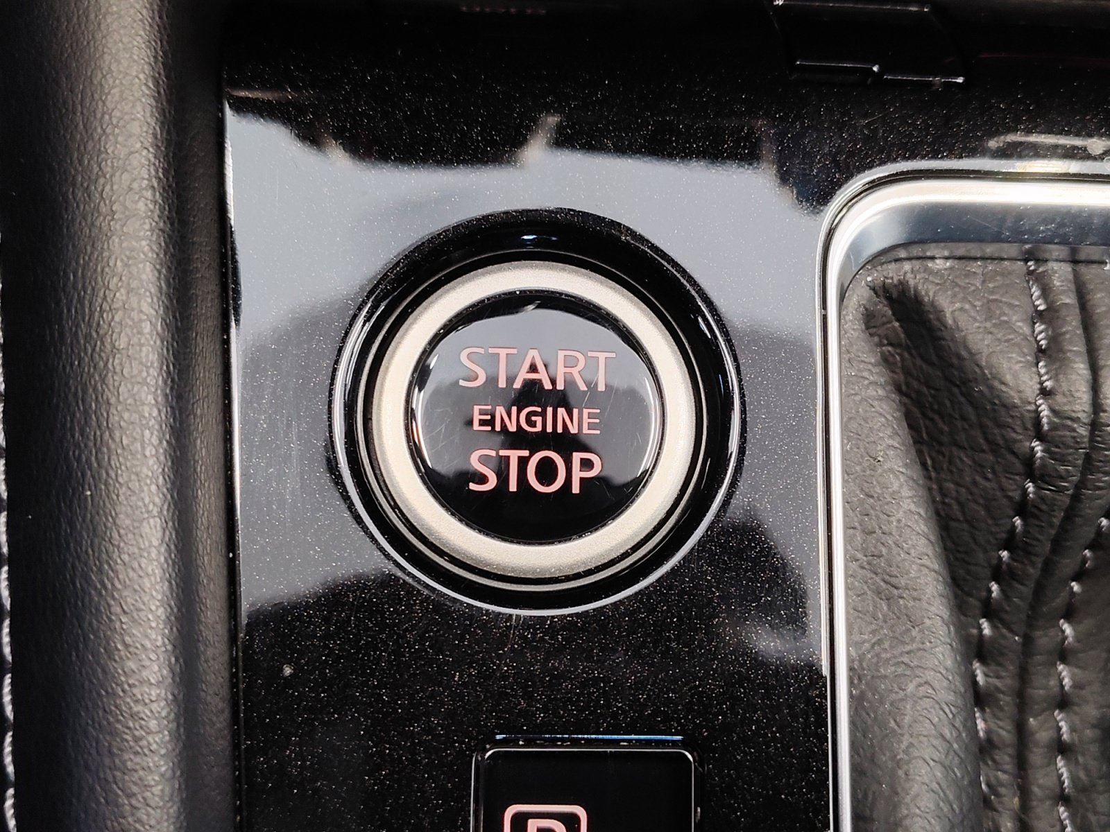 Certified 2024 Nissan Kicks SV w/ Interior Electronics Package FWD image 32