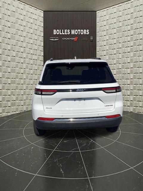 Certified 2023 Jeep Grand Cherokee Limited AWD/4WD image 7