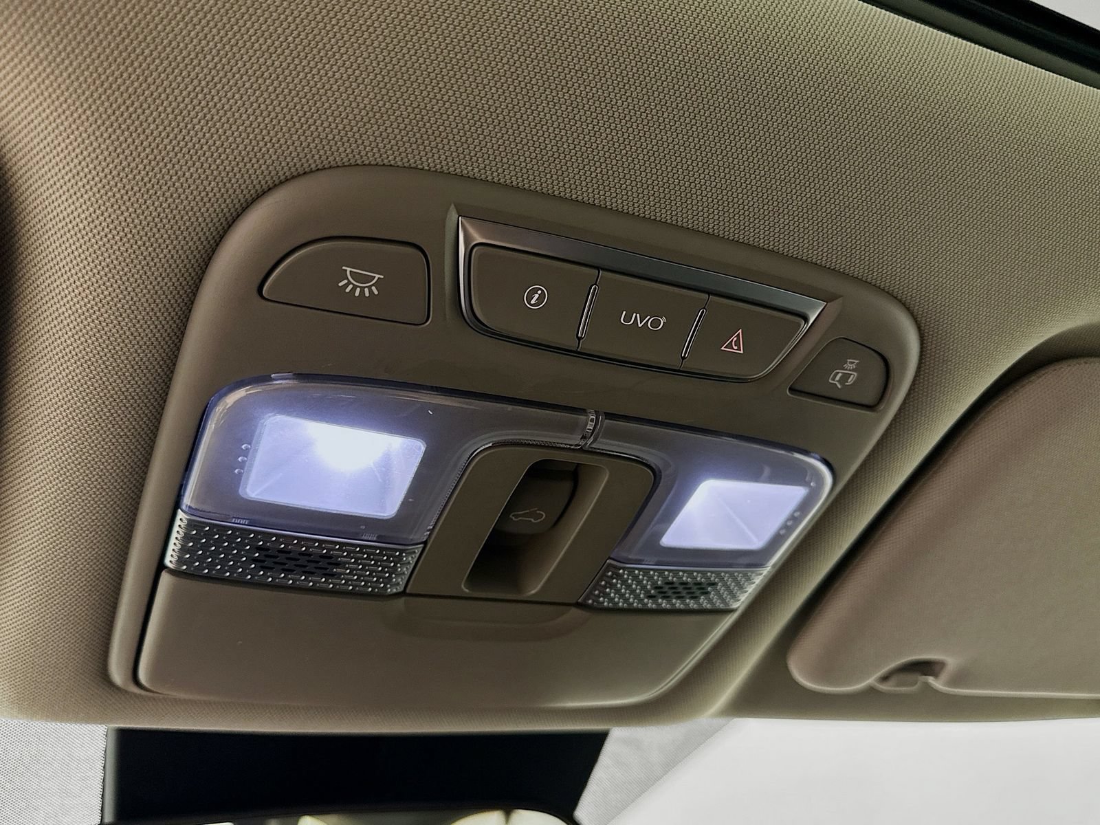 Used 2020 Kia Telluride S AWD/4WD image 30