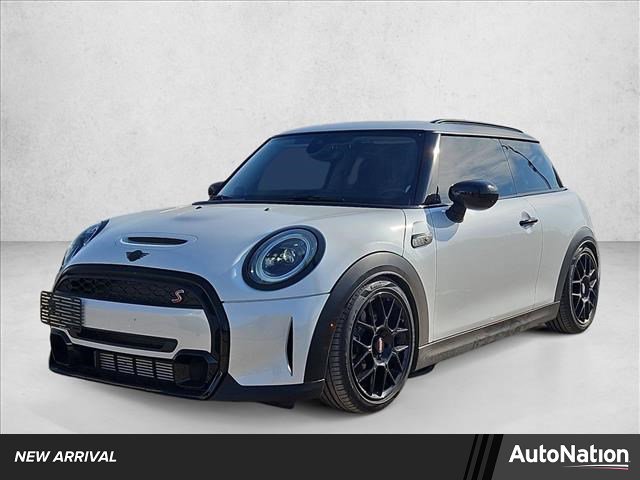 Used 2024 MINI Cooper S image 1