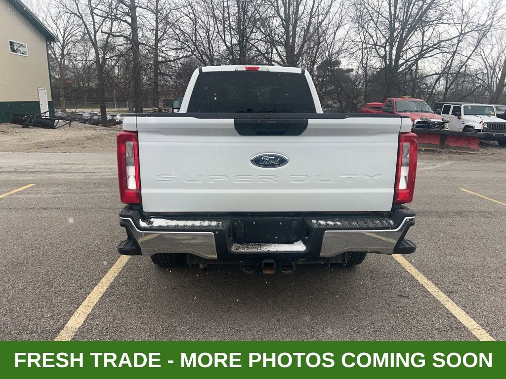 Used 2024 Ford F250 XLT image 3