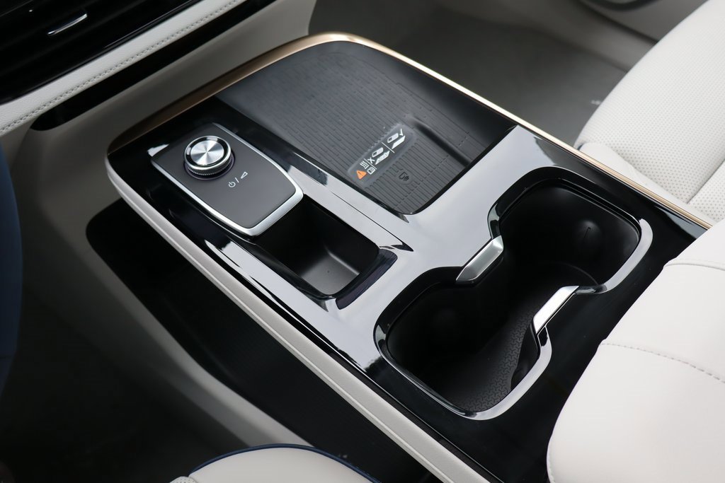 New 2026 Buick Enclave Avenir w/ Super Cruise Package image 18