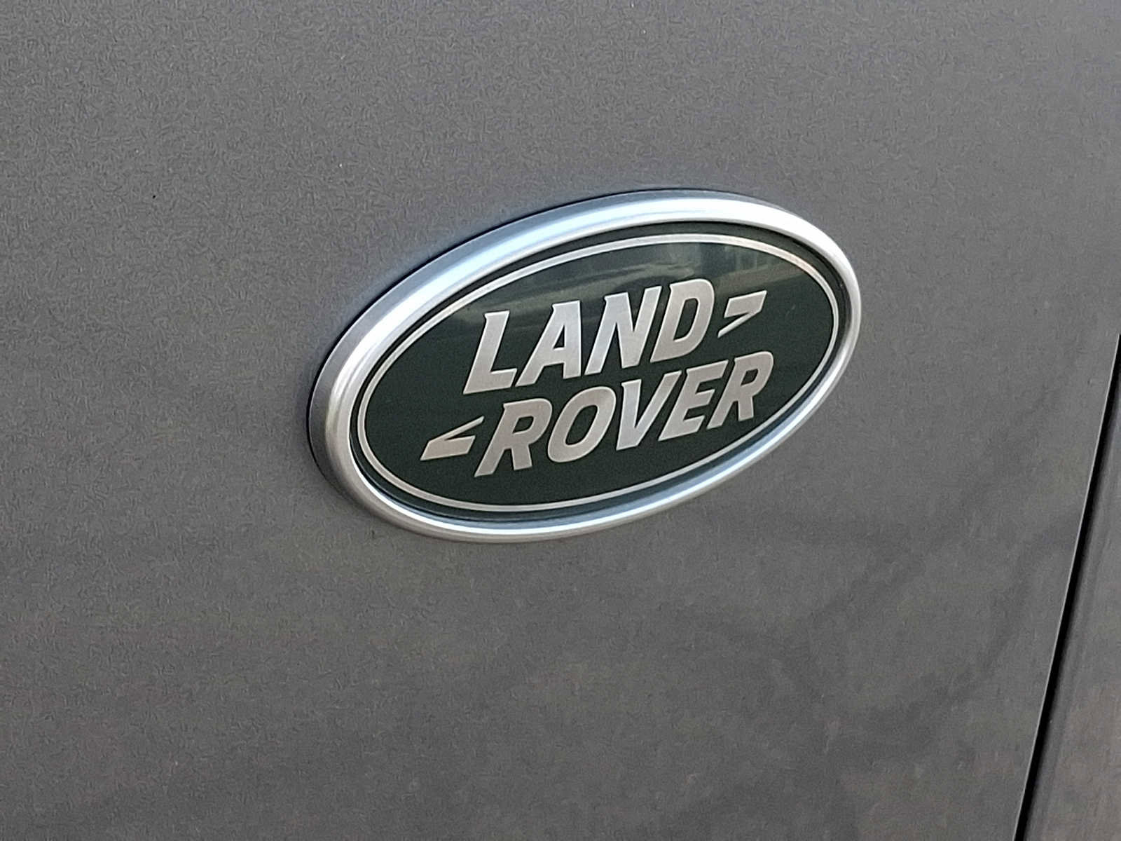 Used 2023 Land Rover Range Rover Velar R-Dynamic S image 29