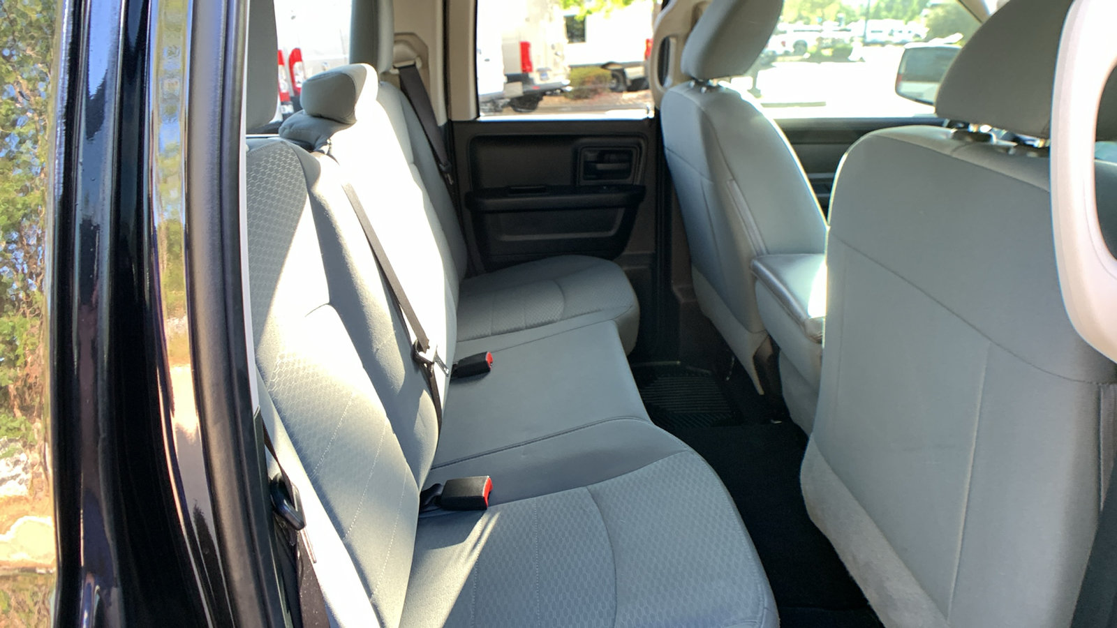 Used 2017 RAM 1500 Express AWD/4WD image 26