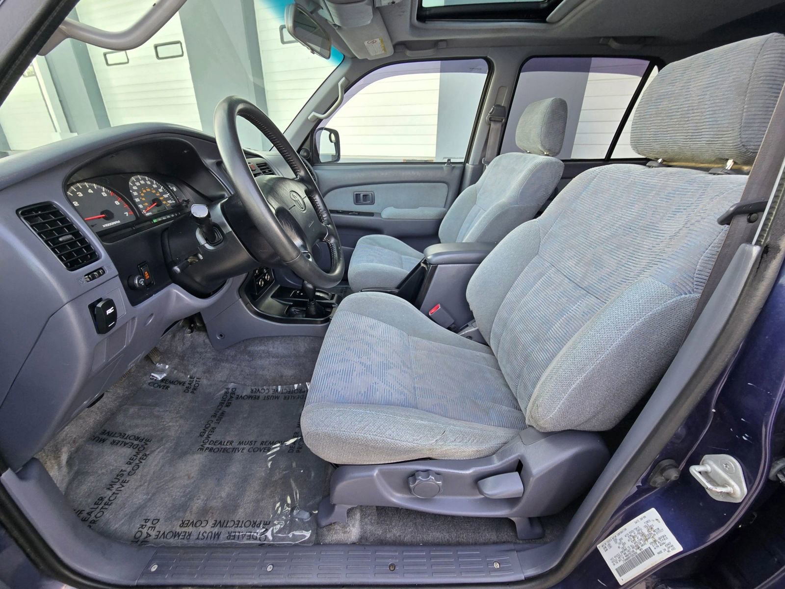 Used 2000 Toyota 4Runner SR5 image 11