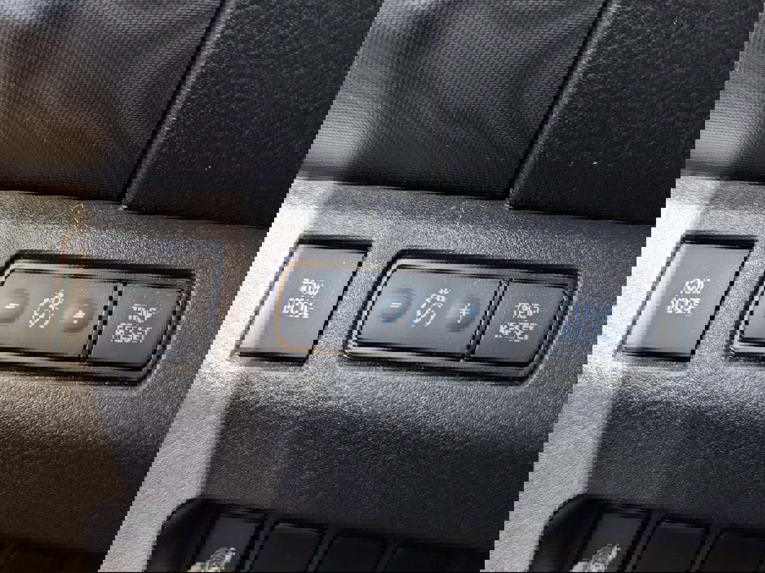 Used 2023 Nissan Frontier PRO-4X w/ Technology Package image 21