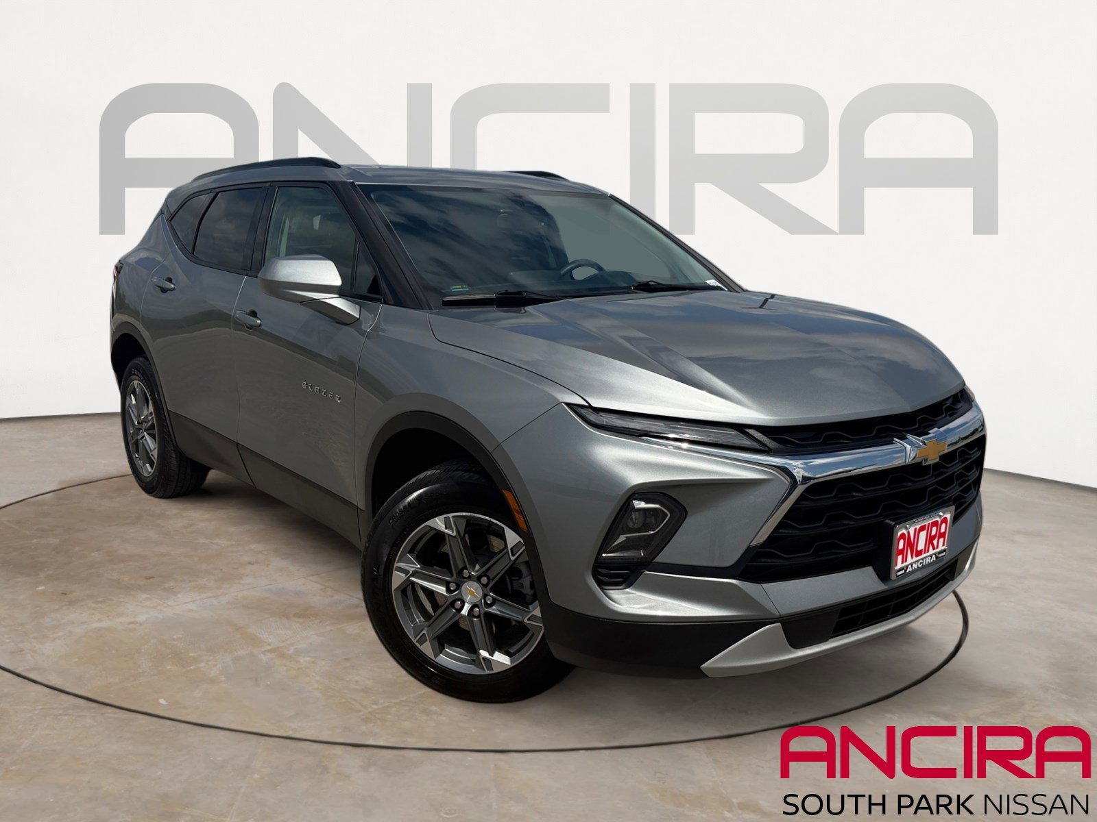 Used 2024 Chevrolet Blazer LT w/ Convenience Package FWD image 1