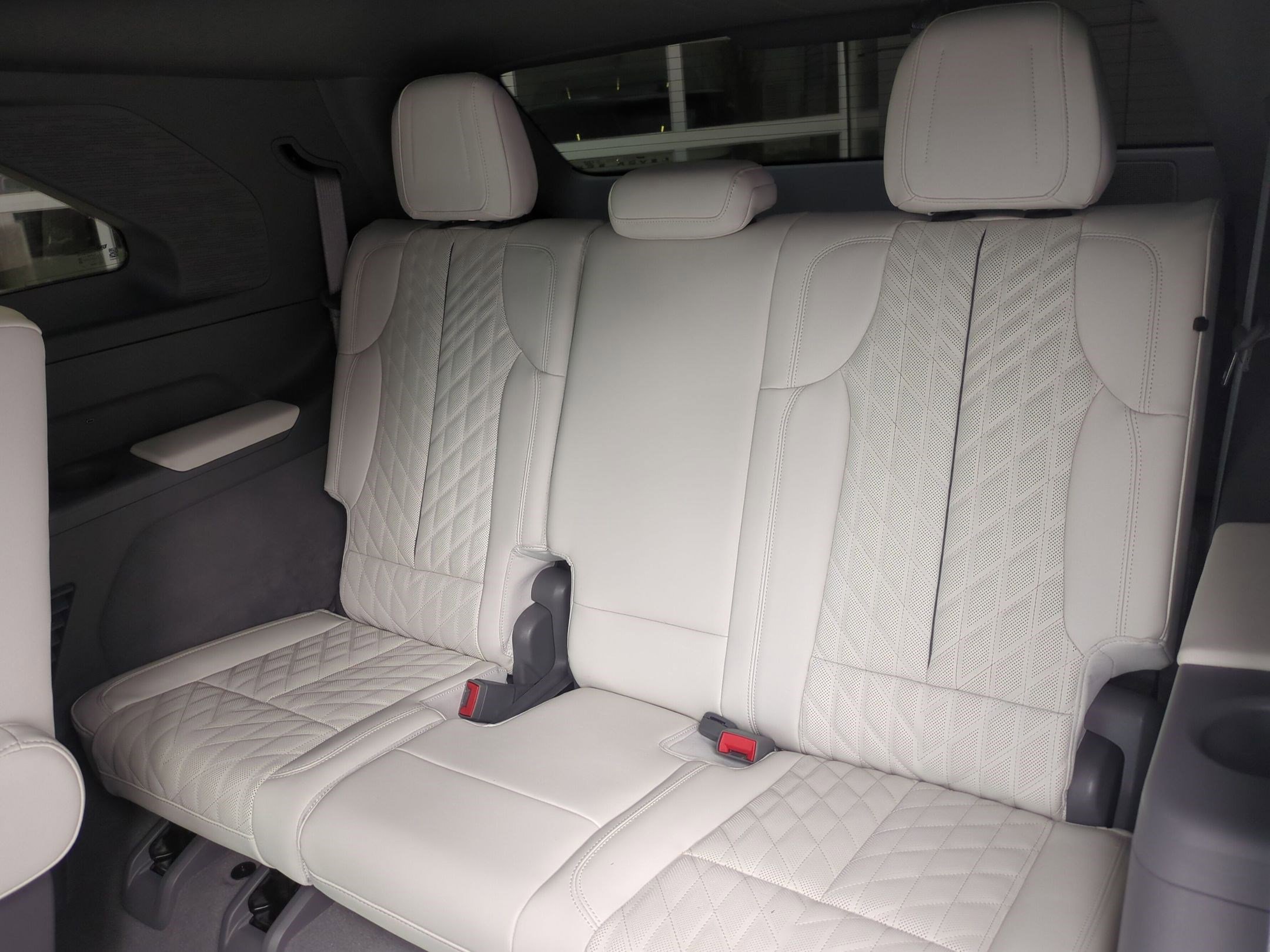 Used 2025 Cadillac Escalade IQ Sport 1 w/ Smart Trailering package image 35