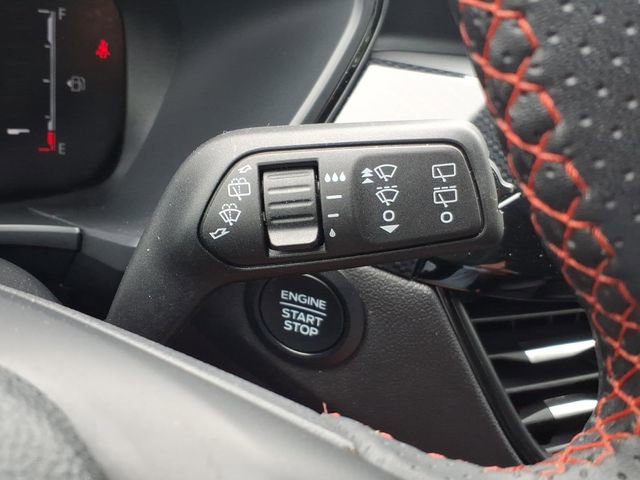 Used 2025 Ford Escape ST-Line AWD/4WD image 28
