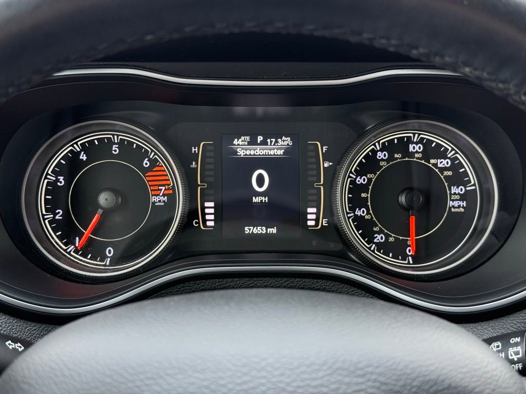 Used 2019 Jeep Cherokee Latitude Plus w/ Cold Weather Group image 9