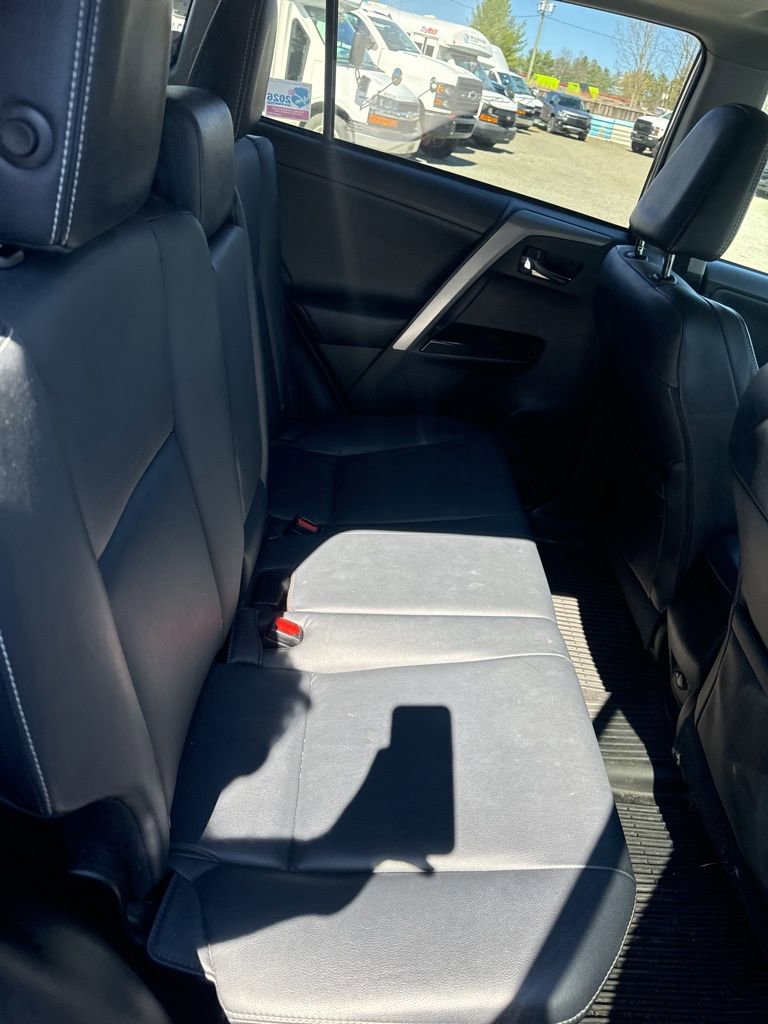 Used 2016 Toyota RAV4 Limited w/ Advanced Technology Package image 9
