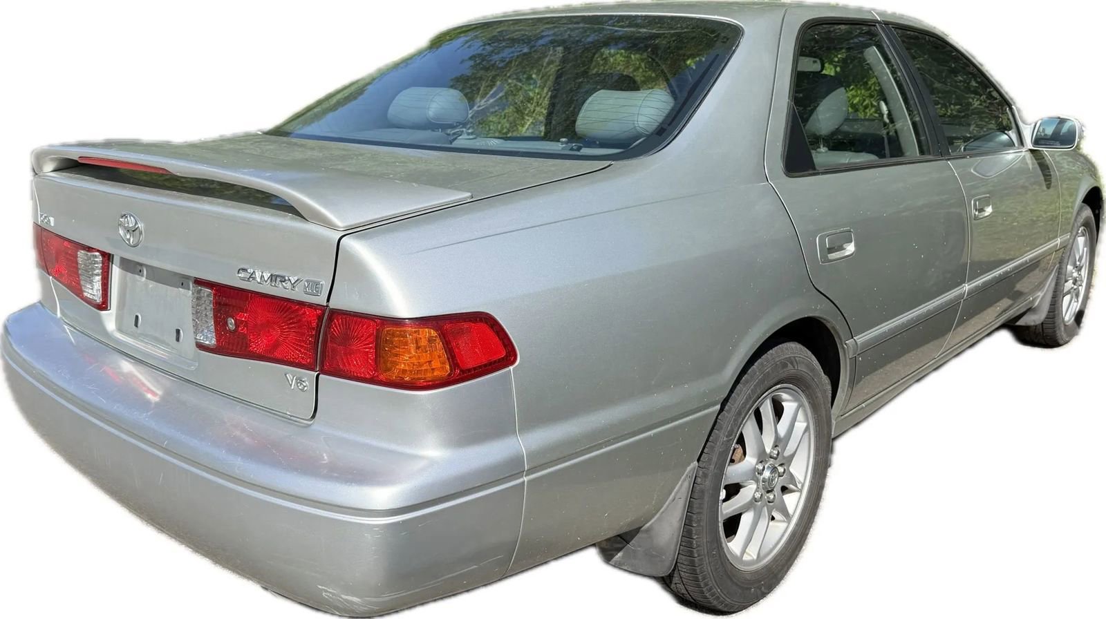 Used 2000 Toyota Camry LE FWD image 1