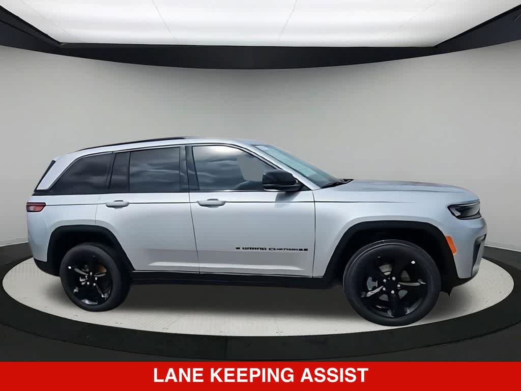 New 2026 Jeep Grand Cherokee Limited w/ Limited Altitude Package AWD/4WD image 10