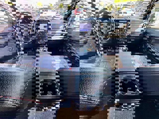 Used 2020 Ford Expedition Limited w/ Equipment Group 303A image 12