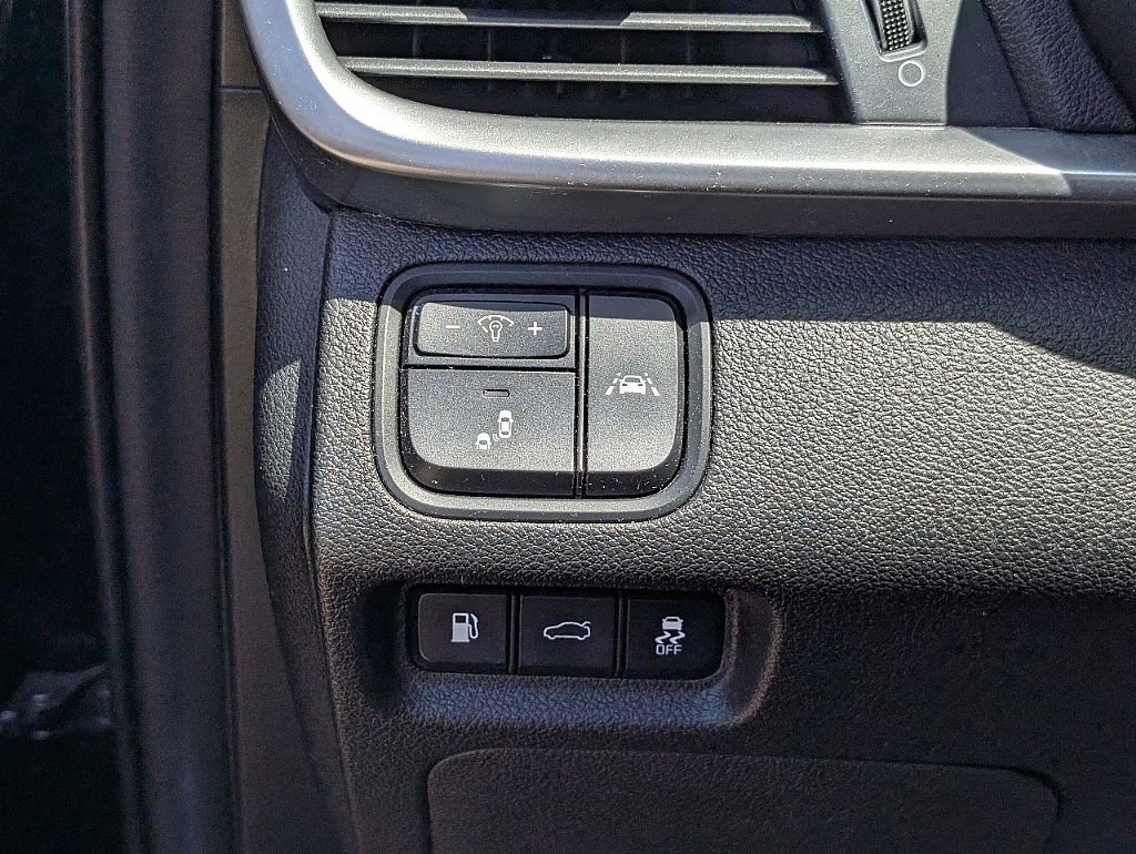 Used 2019 Kia Optima LX image 6