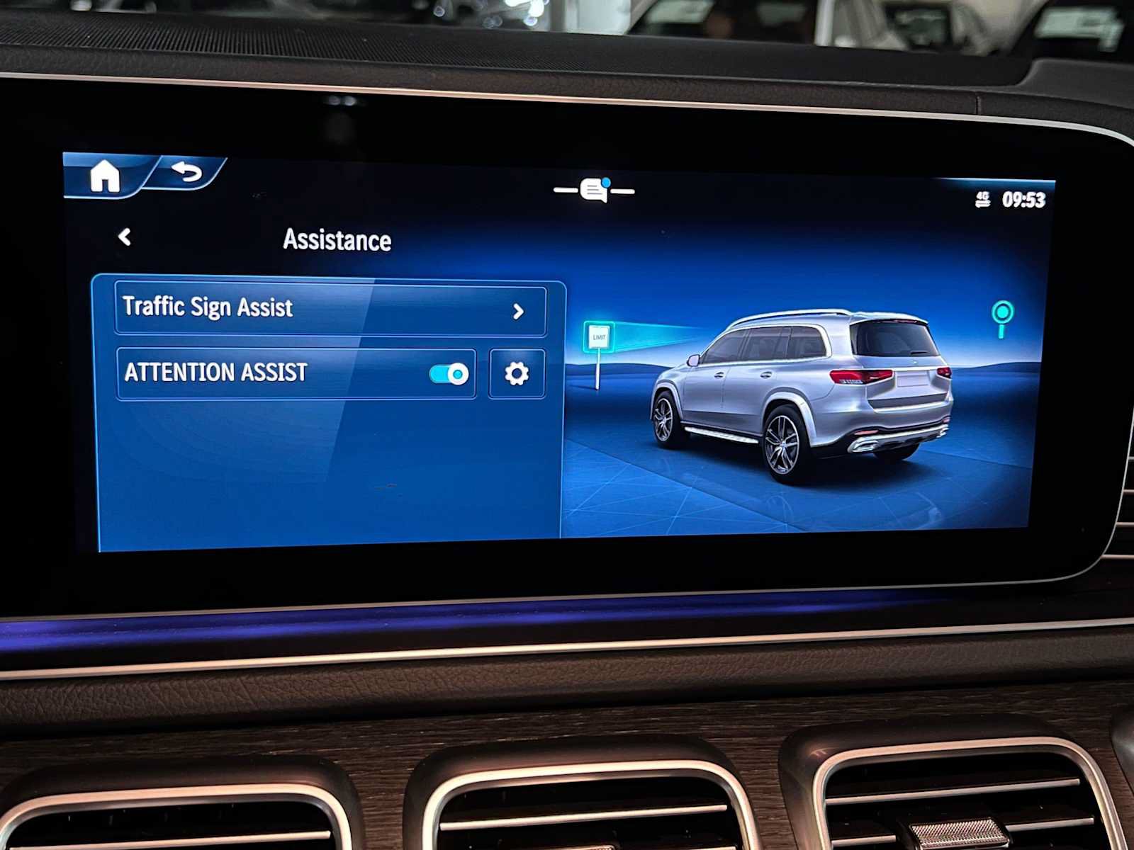 Used 2026 Mercedes-Benz GLS 450 4MATIC image 41