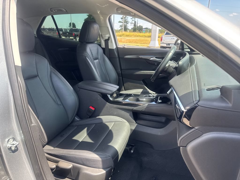 Used 2024 Buick Envision Preferred AWD/4WD image 11