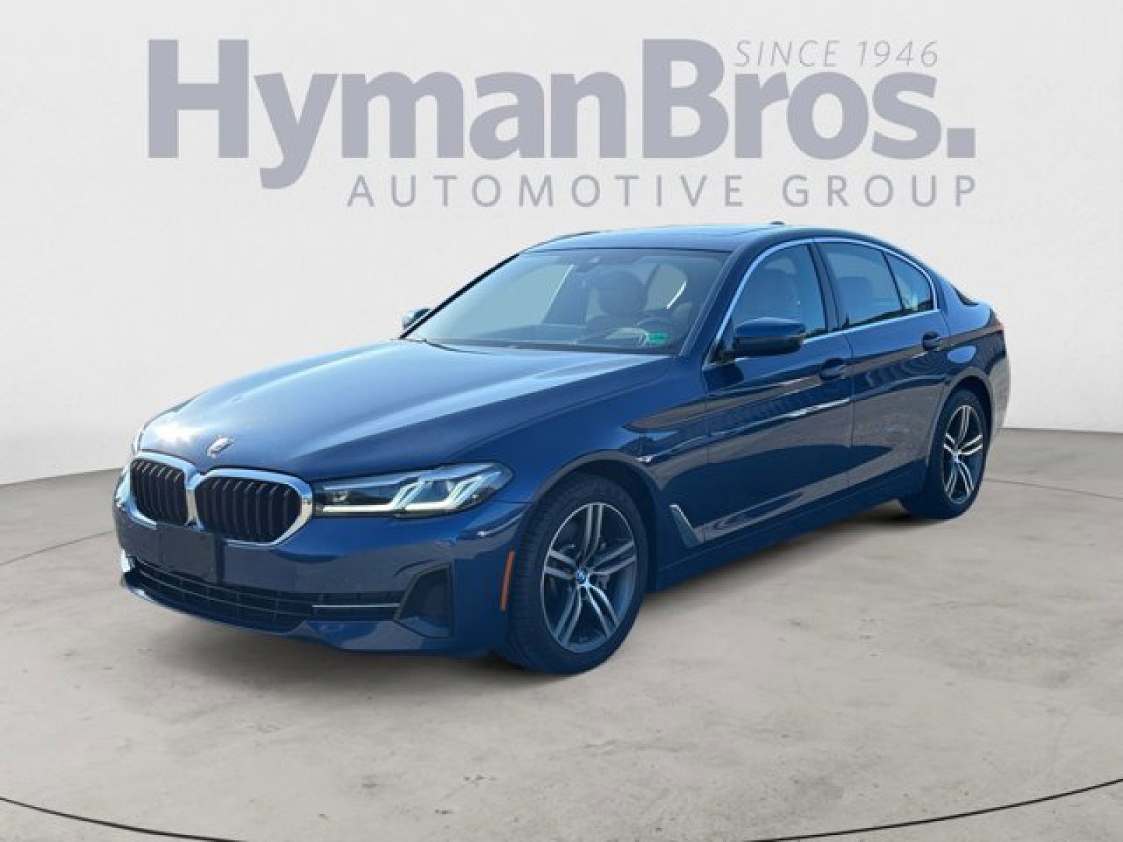 Used 2022 BMW 530i xDrive w/ Premium Package image 7