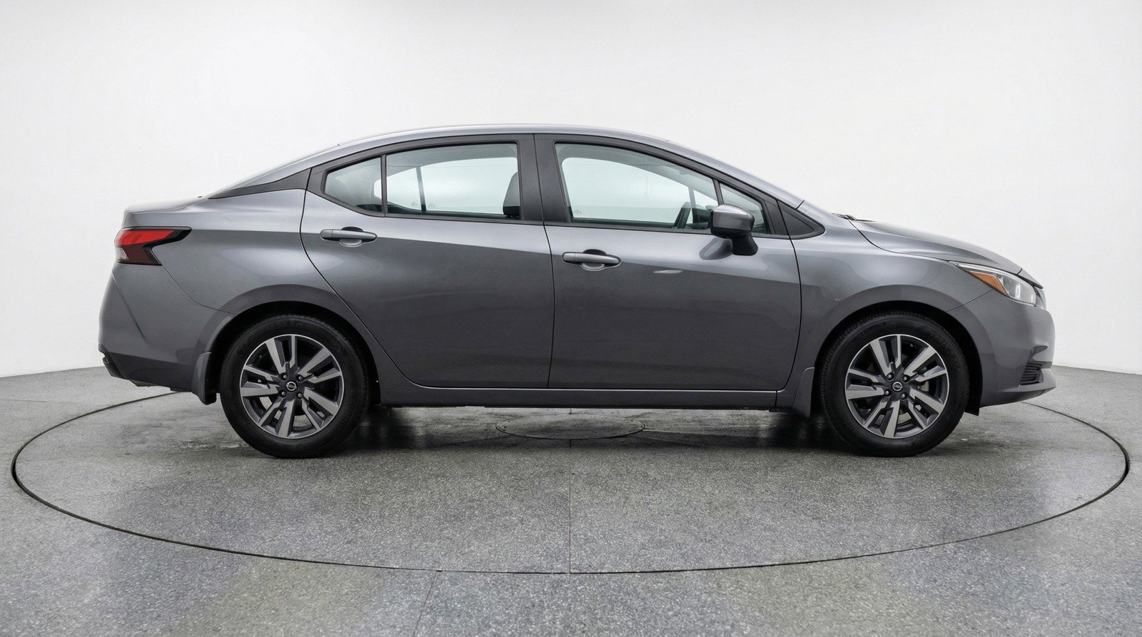 Used 2025 Nissan Versa SV image 11
