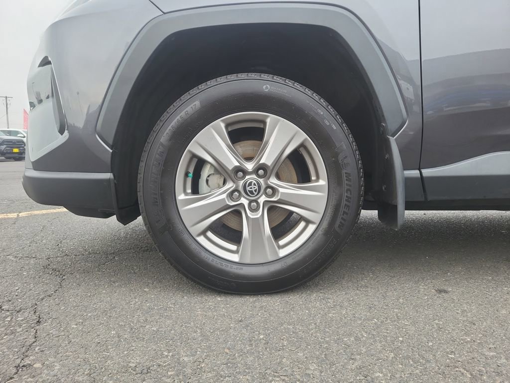 Used 2024 Toyota RAV4 XLE image 26