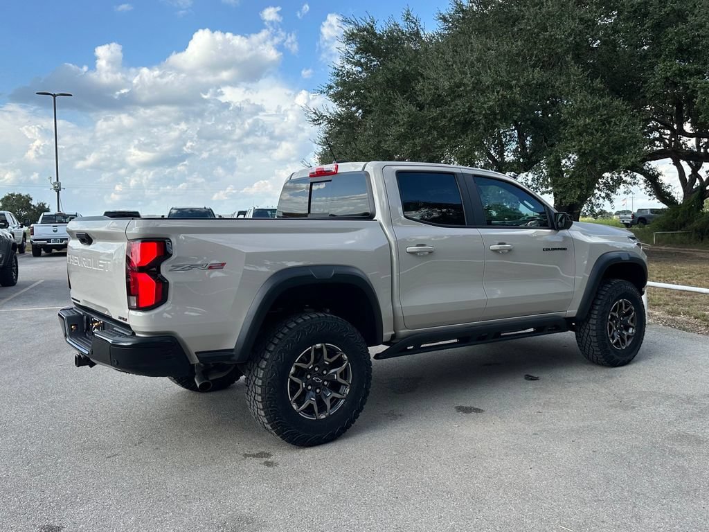 New 2026 Chevrolet Colorado ZR2 w/ Technology Package AWD/4WD image 5
