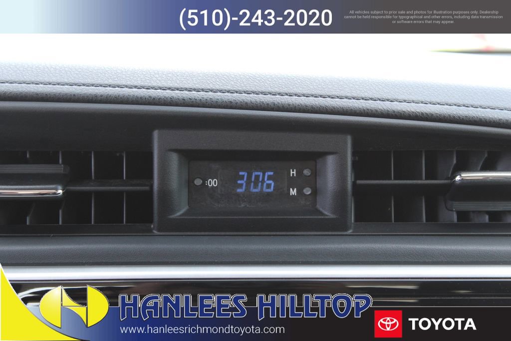 Used 2019 Toyota Corolla LE image 23