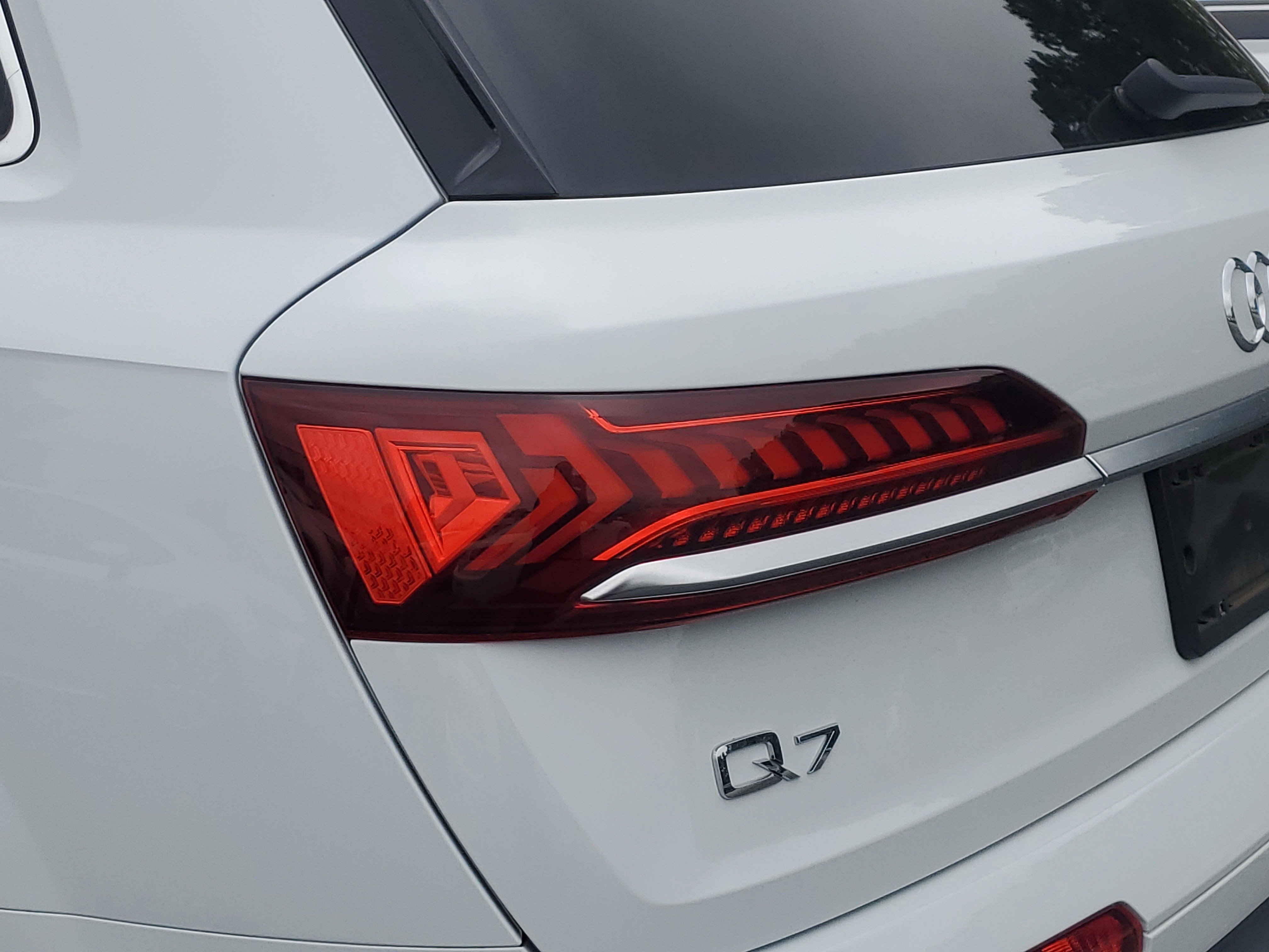 Used 2021 Audi Q7 3.0T Premium Plus w/ Executive Package AWD/4WD image 8