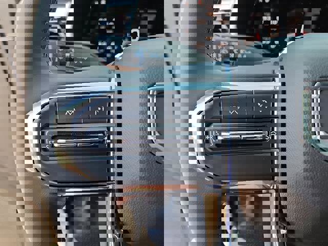 New 2026 GMC Canyon Elevation w/ Convenience Package image 18