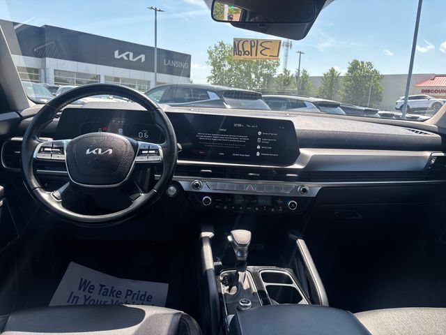Used 2023 Kia Telluride LX FWD image 15