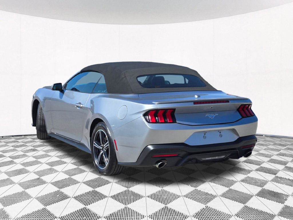 Used 2025 Ford Mustang Premium RWD image 20