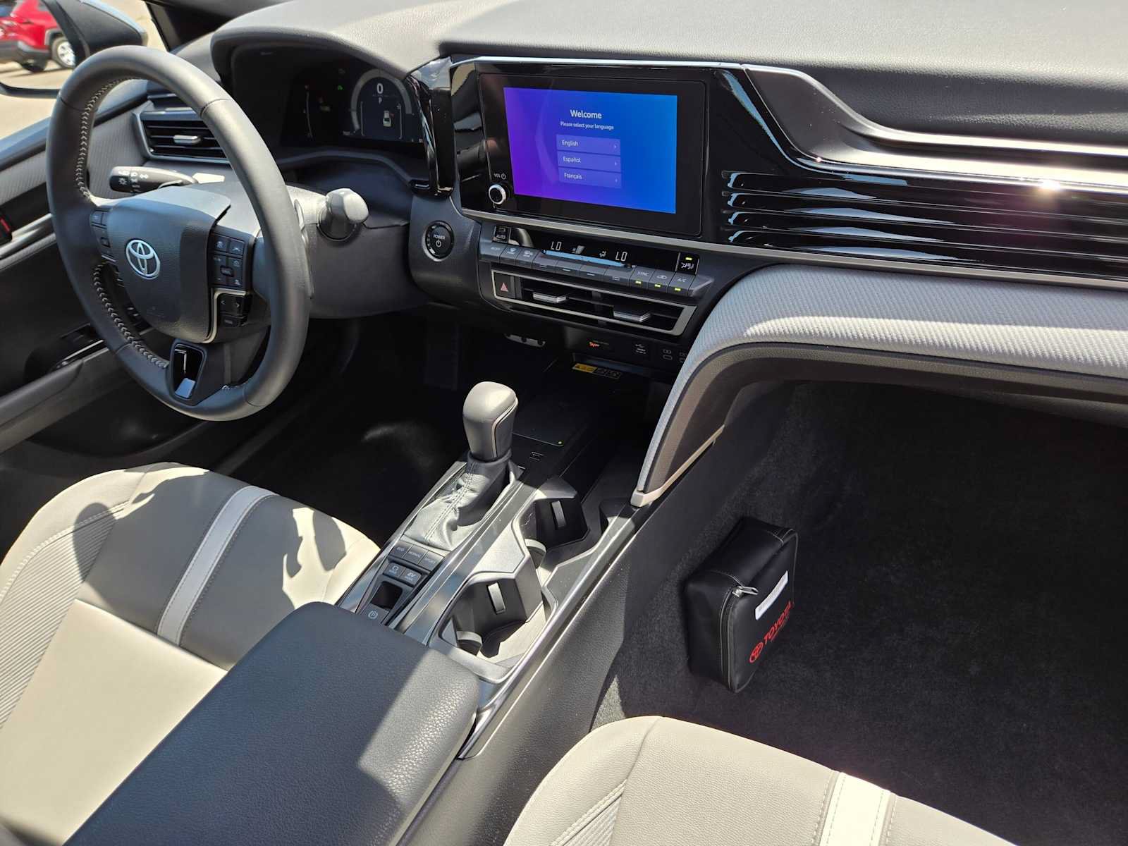 Certified 2025 Toyota Camry SE AWD/4WD image 11