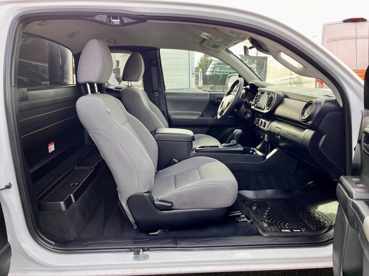 Used 2022 Toyota Tacoma SR image 22