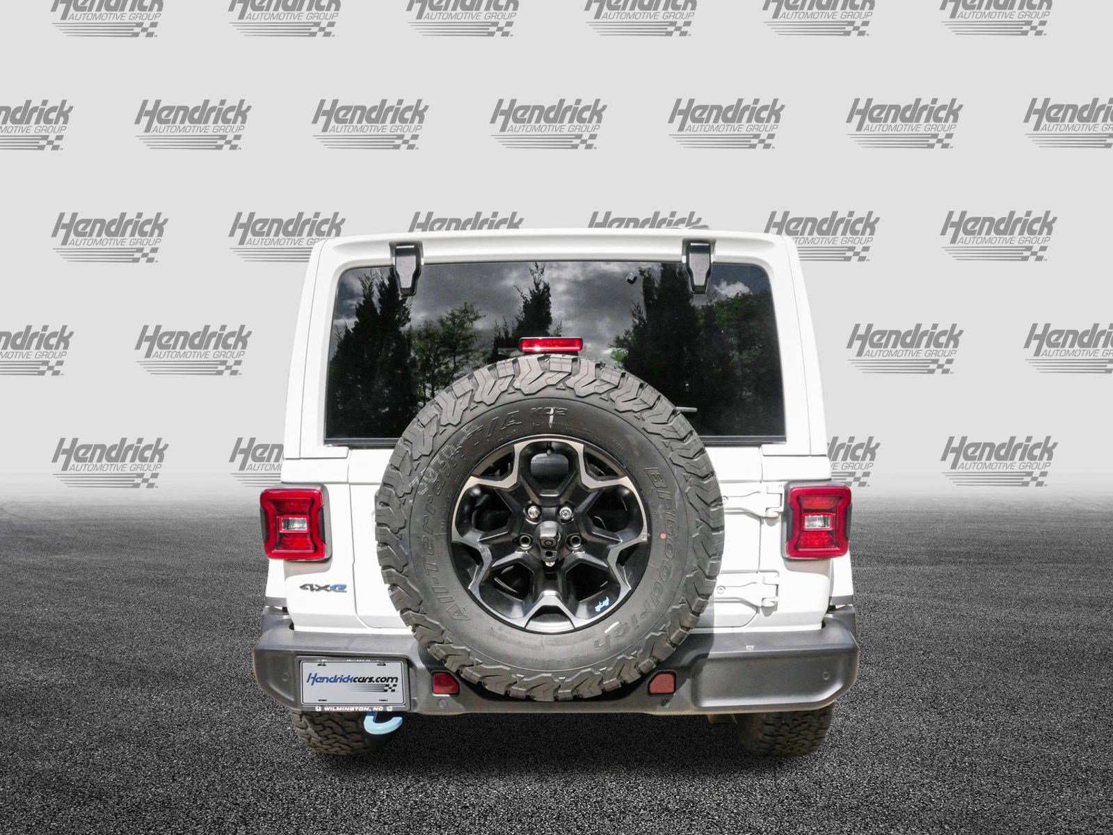 Used 2022 Jeep Wrangler Unlimited Rubicon 4xe w/ Cold Weather Group AWD/4WD image 9