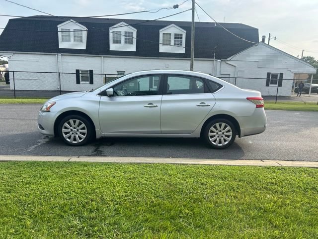 Used 2015 Nissan Sentra SV FWD image 27