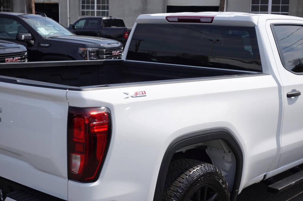 Used 2023 GMC Sierra 1500 Pro w/ Graphite Edition AWD/4WD image 12