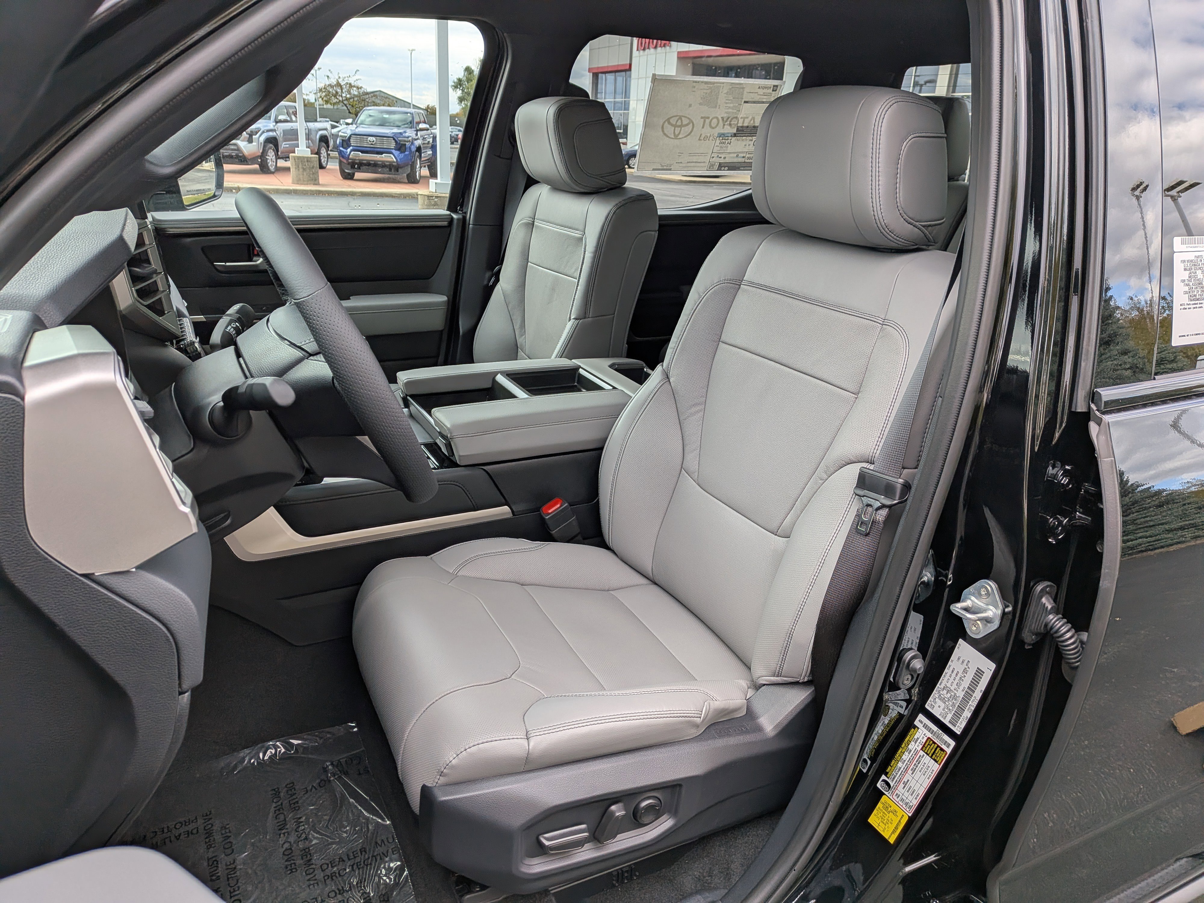 New 2026 Toyota Tundra Limited w/ TRD Off-Road Package image 10