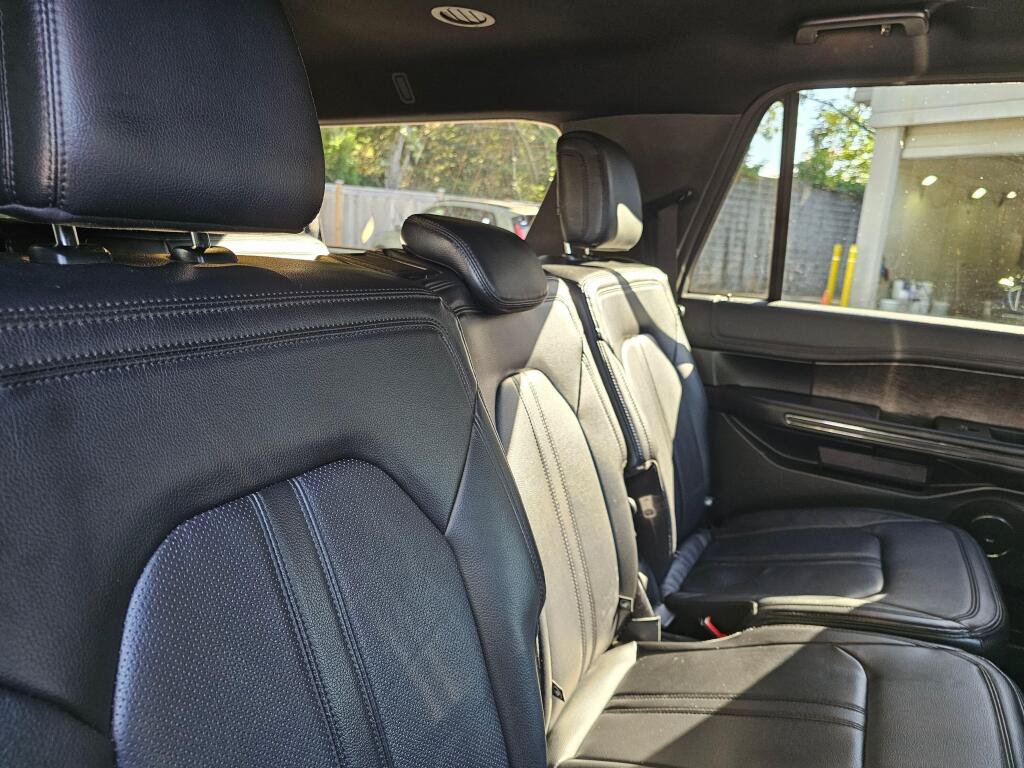 Used 2020 Ford Expedition Max Limited AWD/4WD image 13
