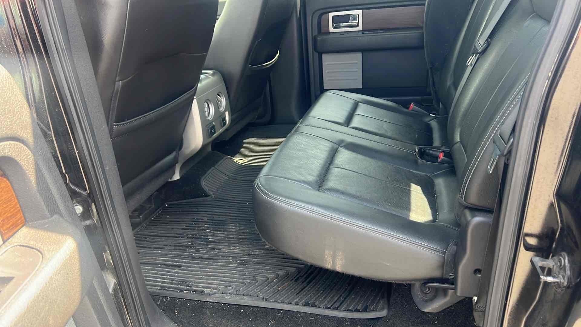 Used 2014 Ford F150 Lariat w/ Equipment Group 502A Luxury image 10