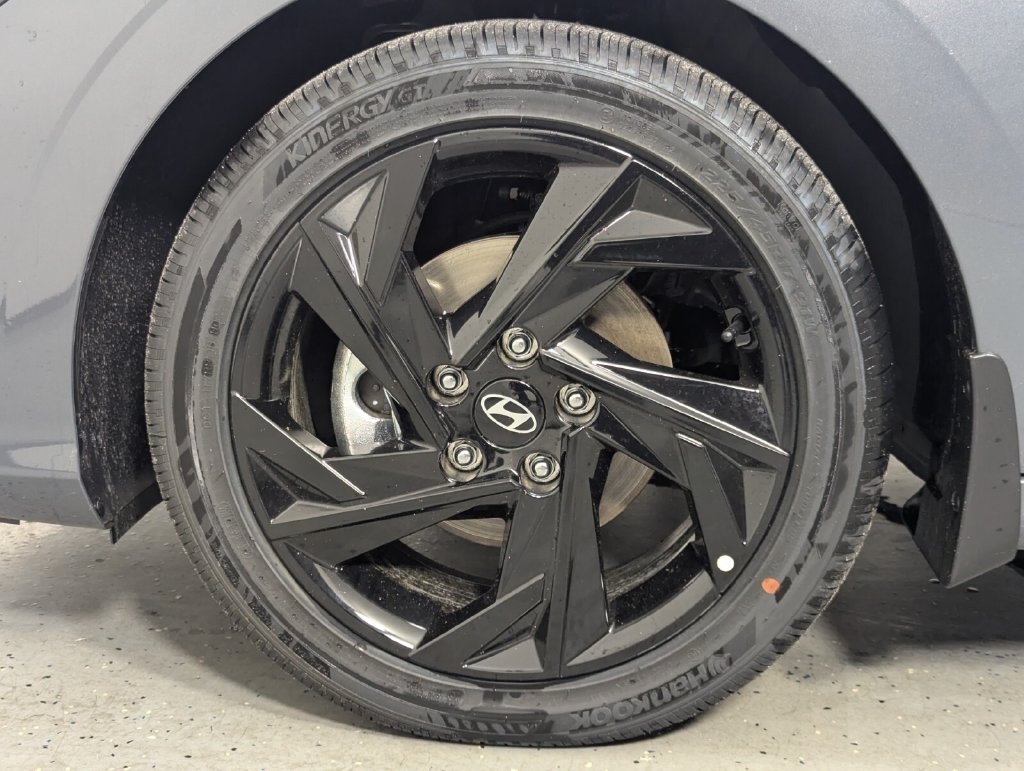 New 2026 Hyundai Elantra SEL Sport Premium FWD image 9