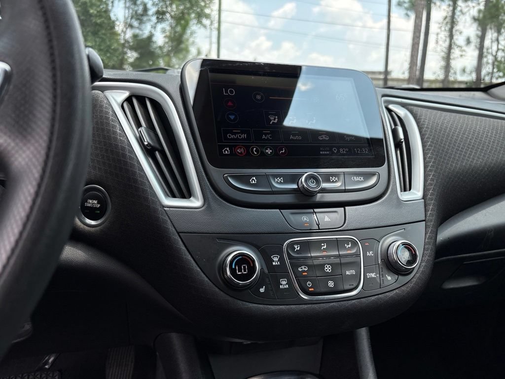 Used 2023 Chevrolet Malibu LT FWD image 16